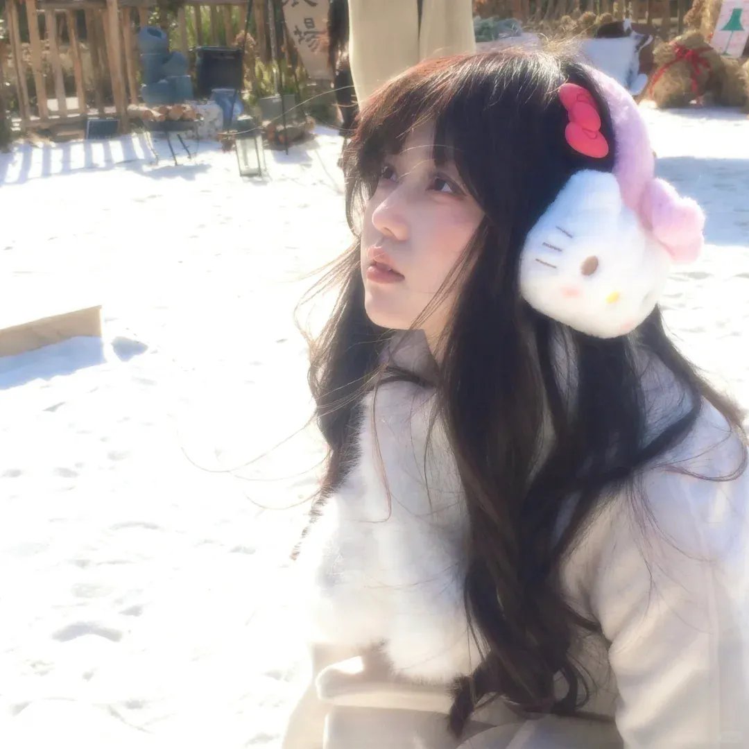 女孩，四绎